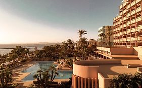 Bikini Island & Mountain Hotel Es Trenc -Adults Only-